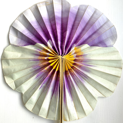 VINTAGE 1920s Linen Pansy Cockade Fan