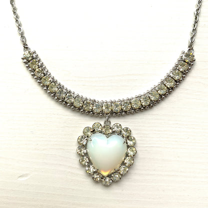 VINTAGE 1950s Opaline Glass Heart Necklace　ヴィンテージ　1950年代　オパリングラス　ハートネックレス