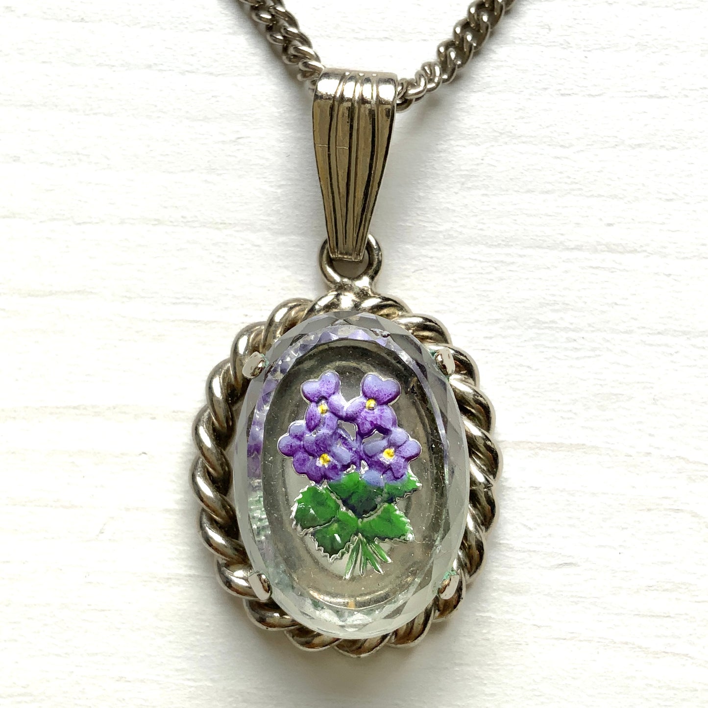 VINTAGE Reverse Carved Glass Violet Necklace