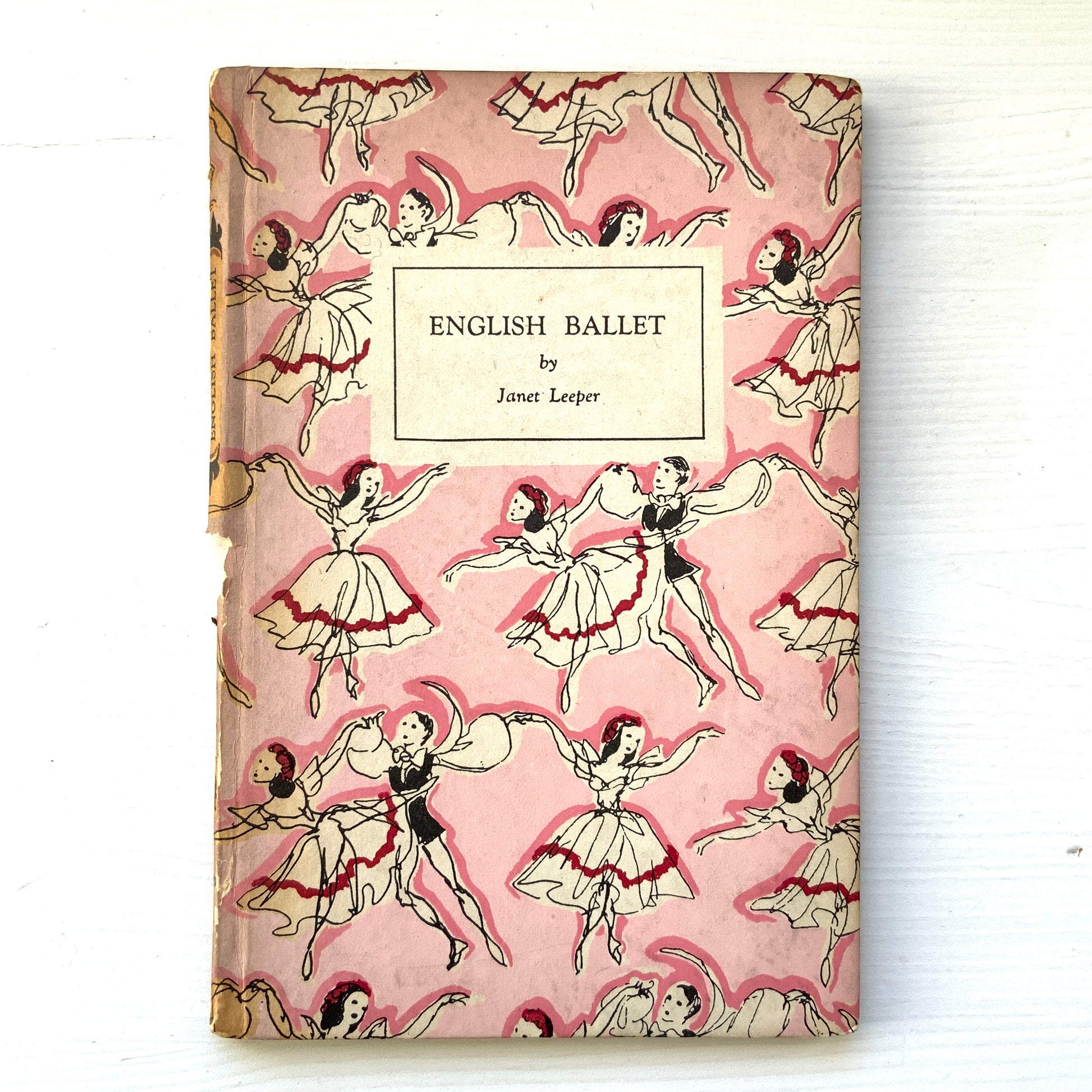 A collectable title from Penguin Books’ renowned King Penguin series, ”English Ballet”. コレクタブルなペンギンブックスの名シリーズ、King Penguin の一冊、『英国のバレエ』。
