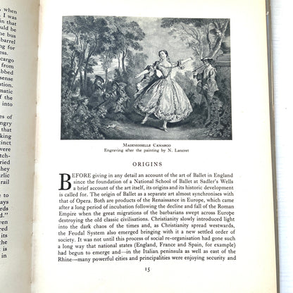 A title from the Britain in Pictures series, published in the 1940s to introduce aspects of British culture, ”English Ballet”. 1940年代に刊行された、英国文化を紹介するシリーズ、Britain in Pictures の一冊、『英国のバレエ』。