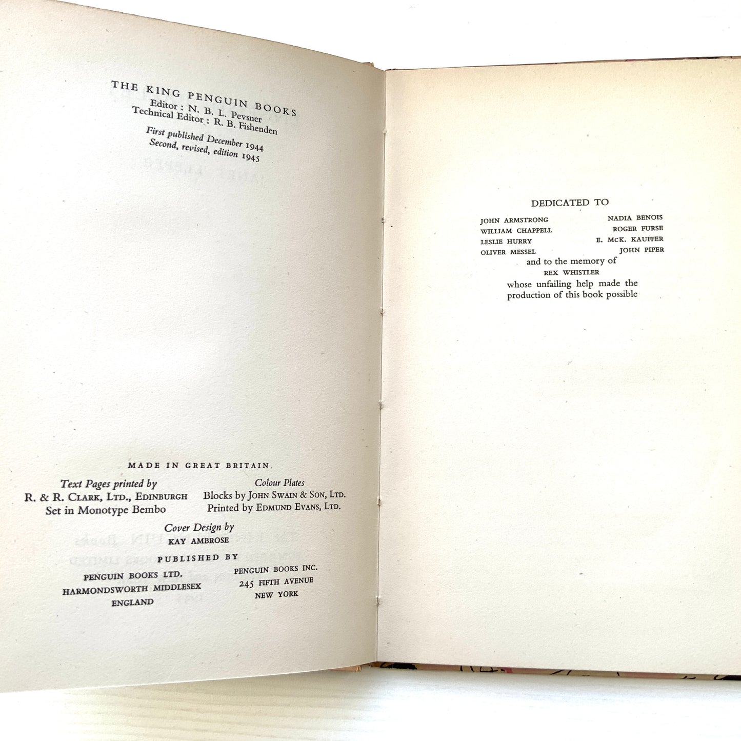 A collectable title from Penguin Books’ renowned King Penguin series, ”English Ballet”. コレクタブルなペンギンブックスの名シリーズ、King Penguin の一冊、『英国のバレエ』。