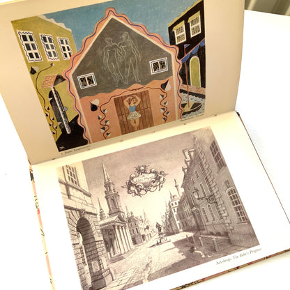 A collectable title from Penguin Books’ renowned King Penguin series, ”English Ballet”. コレクタブルなペンギンブックスの名シリーズ、King Penguin の一冊、『英国のバレエ』。