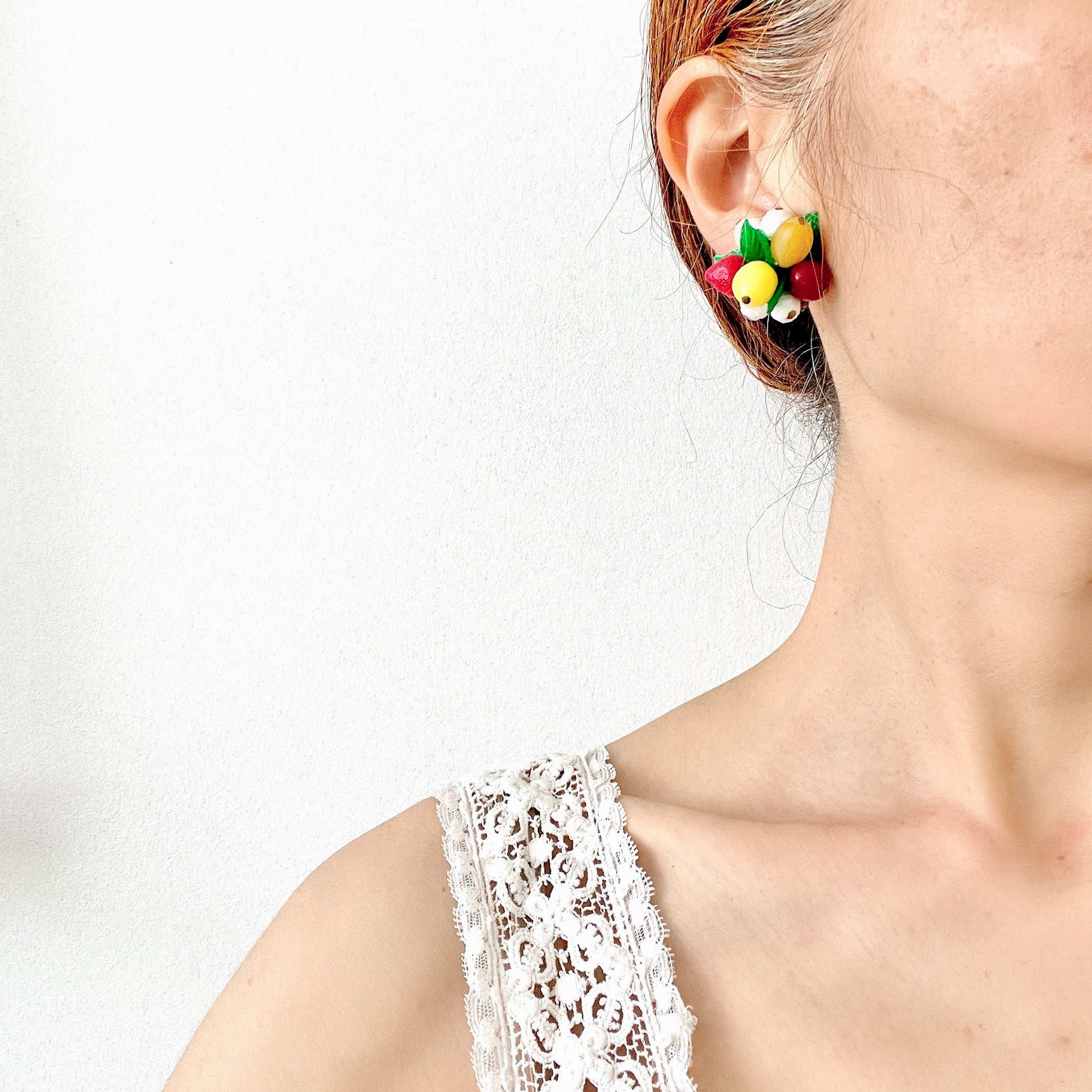 Vintage West Germany kitsch fruit bead clip earrings.  西ドイツ製のキッチュなフルーツビーズのイヤリング。 