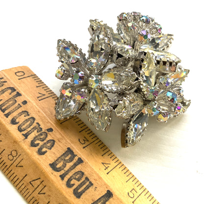 Flower brooch with clear and aurora borealis rhinestones. クリア＆オーロラストーンのフラワーブローチ。