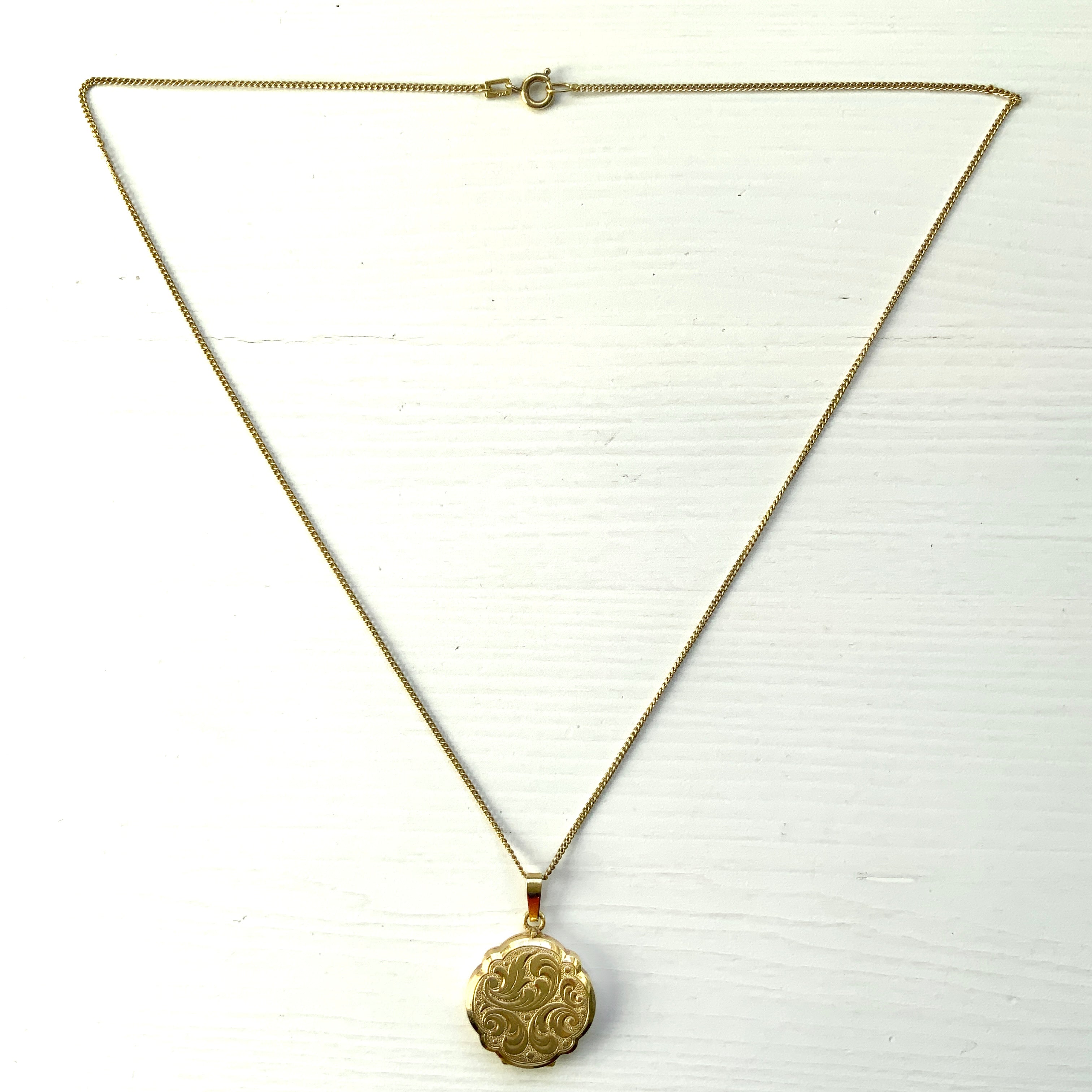 アンティーク　ペンダント ヴィクトリアン メタル ロケット ペンダント ネックレス（Victorian