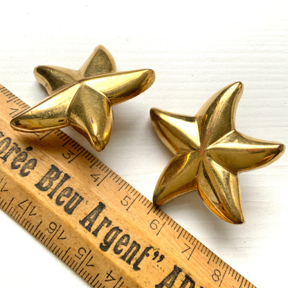 Vintage starfish motif clip-on earrings from the 1980s. 1980年代のヒトデモチーフのヴィンテージクリップイヤリング。