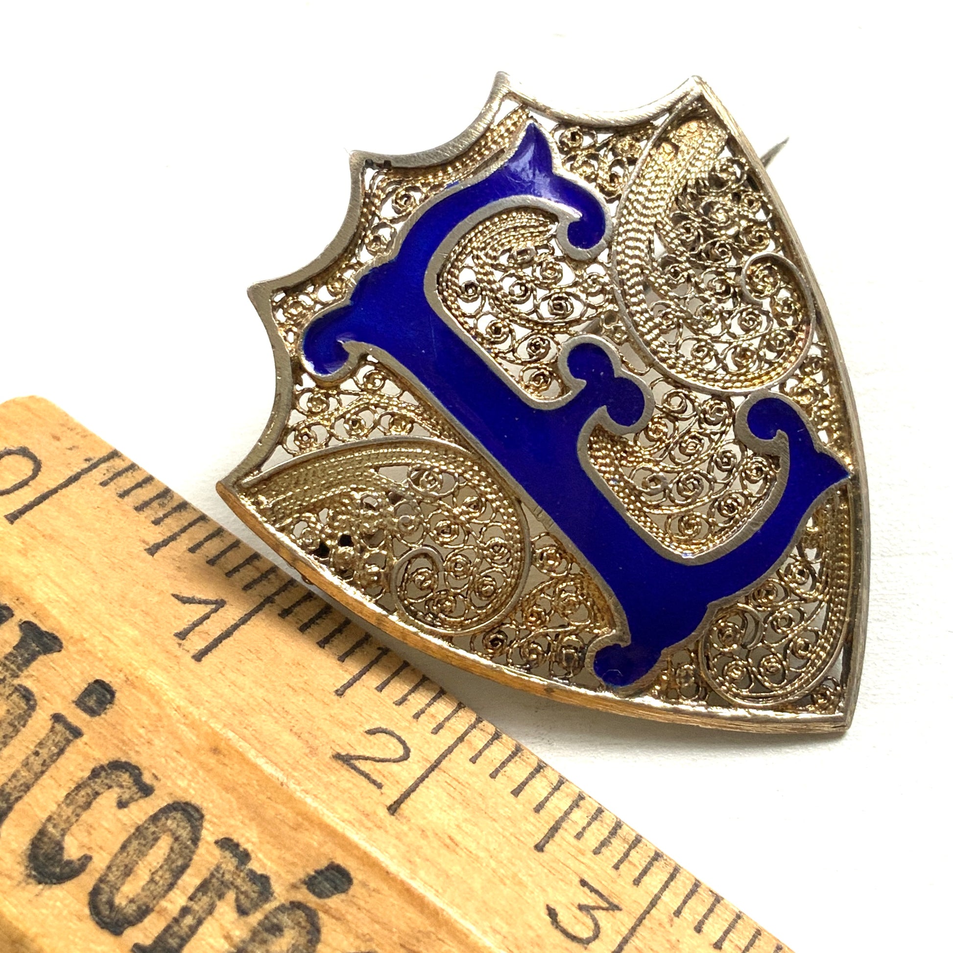 VINTAGE Silver Shield Initial "E" Brooch｜ヴィンテージ　シルバー　盾　”E: ブローチ