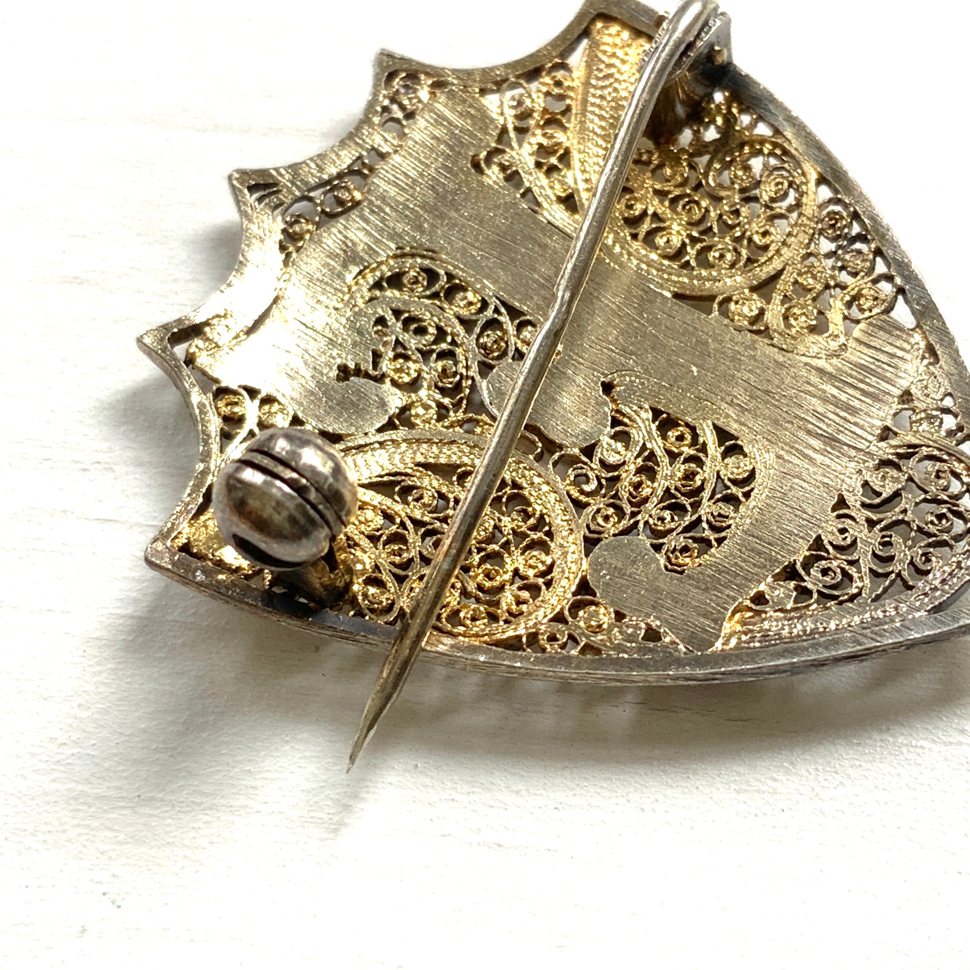 VINTAGE Silver Shield Initial "E" Brooch｜ヴィンテージ　シルバー　盾　”E: ブローチ
