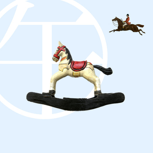 A vintage wooden rocking horse object.  ヴィンテージの木製ロッキングホースのオブジェ。