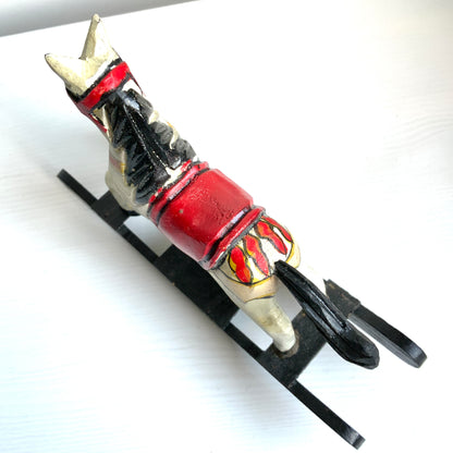 A vintage wooden rocking horse object.  ヴィンテージの木製ロッキングホースのオブジェ。