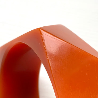 VINTAGE 1930s Chunky Faceted Burnt Orange Early Plastic Bangle