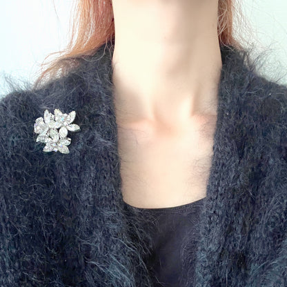 VINTAGE 1950s-60s Rhinestone Flower Brooch