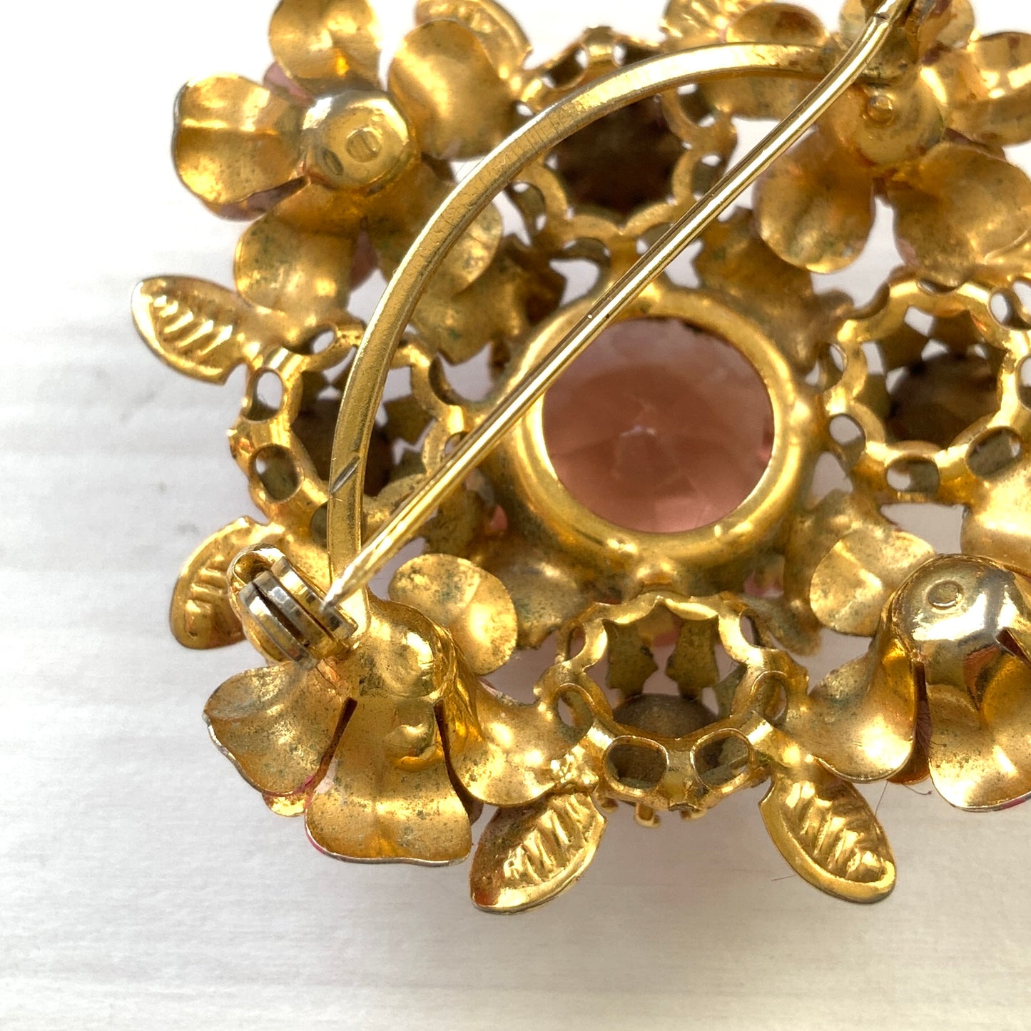 ヴィンテージ　1950年代　ピンクグラスビジュー＆エナメルフラワー　ブローチ