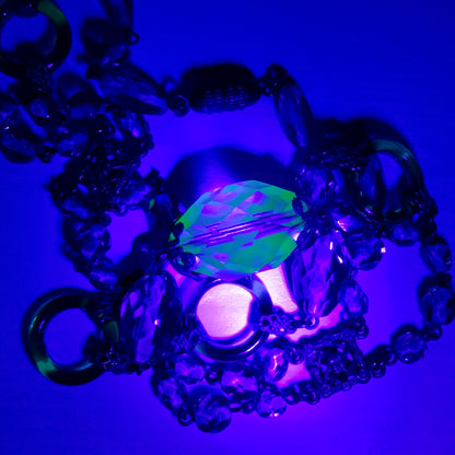 VINTAGE ART DECO Green Hoop Glass Necklace