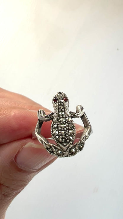 MODERN Marcasite Frog Silver Ring