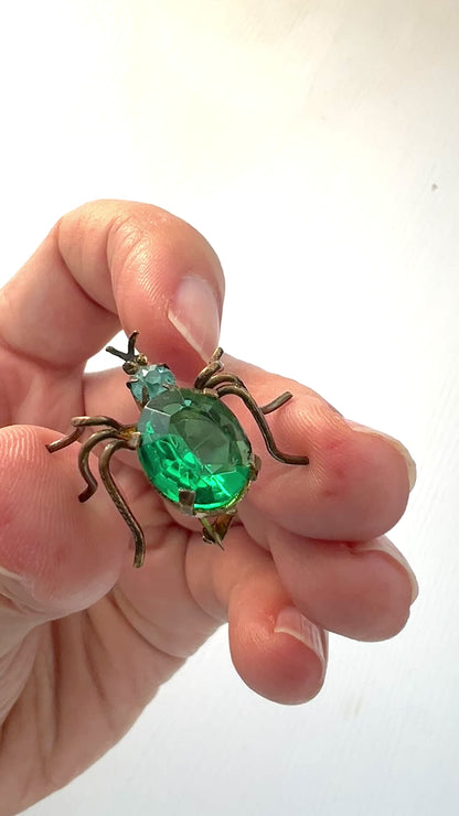 VINTAGE ART DECO Green Glass Spider Mini Brooch